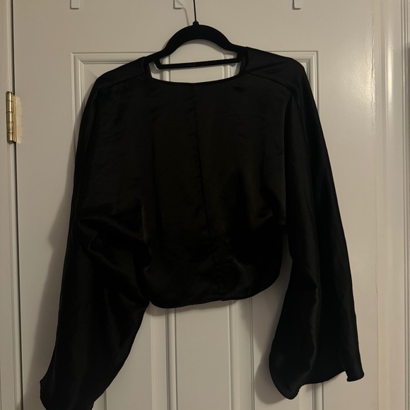 Zara Black Satin Twist-Front Crop Top - Picture 9 of 10